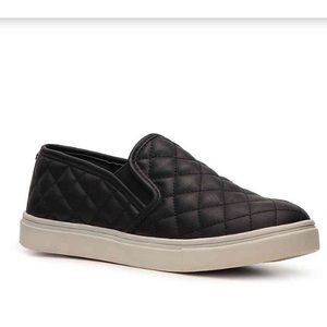 Steve Madden slip on shoes